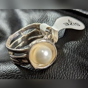 New Vantel Pearl Ring, size 7, real silver